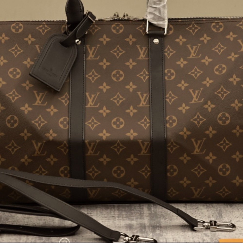 Beautiful LV Keepall for sale! 100% Authentic! 💋